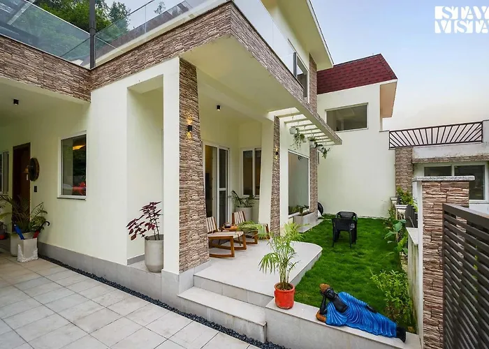 Stayvista At Vaari With Pvt Pool & GazeboVilla