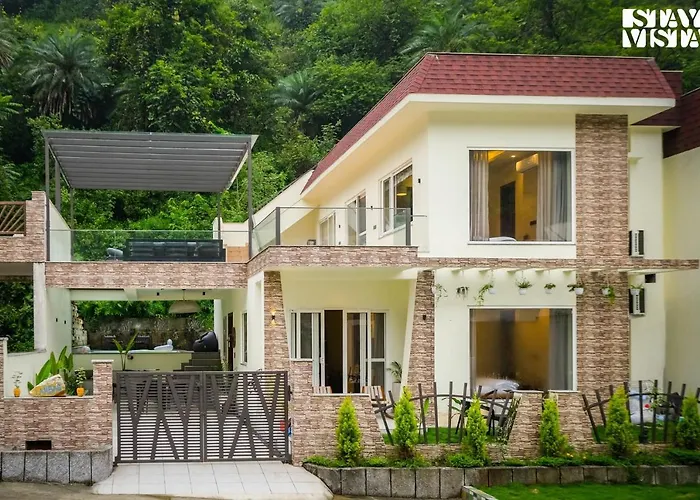 Stayvista At Vaari With Pvt Pool & GazeboVilla